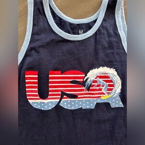 Youth XXL Gap tank top 🇺🇸 I think it fits more like a youth Large.